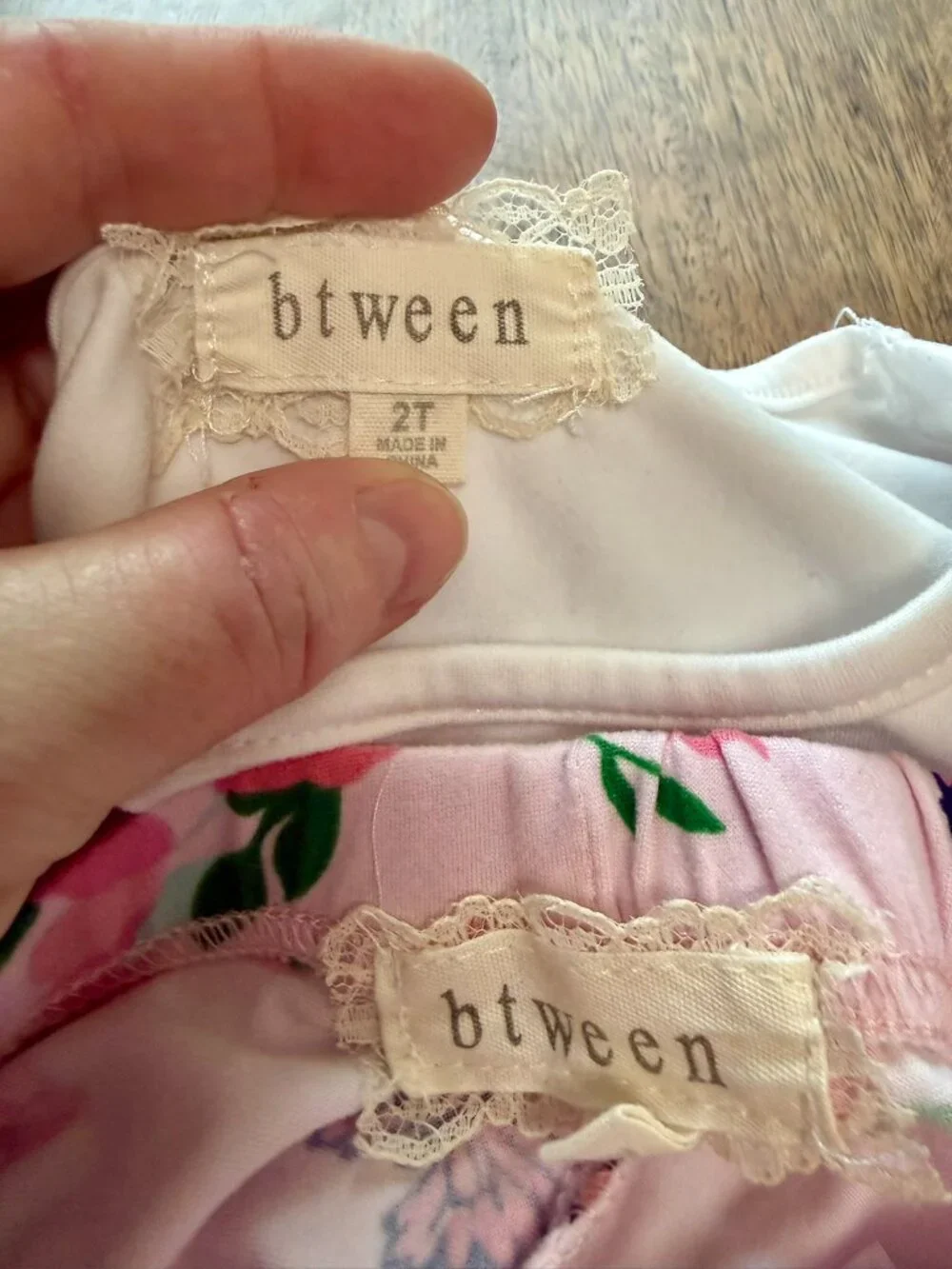 Girls White top w/ Pink Butterfly & Pink Butterfly Print Leggings Set Size 2T - Picture 6 of 7